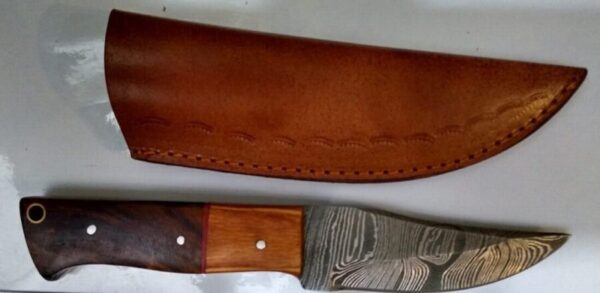 Handmade Damascus Pattern 8″ Fixed-Blade Clip-Point knife with false edge, and leather Belt Sheath[New/Unused]. Custom/Handmade