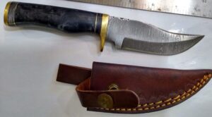 Handmade Damascus 8″ Fixed-Blade Bowie knife, and Leather Belt Sheath [Unused Pristine Cond.] Damascus Knives