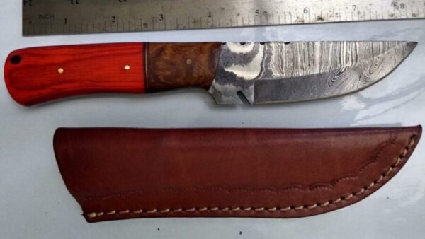 Handmade Damascus Pattern 8″ Fixed-Blade Straight-Back knife, with Belt Sheath[Unused – Pristine Cond.] Custom/Handmade