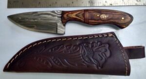 Handmade Damascus 7″ Fixed-Blade Drop-Point knife, and Leather Belt Sheath [New/Unused]. Damascus Knives