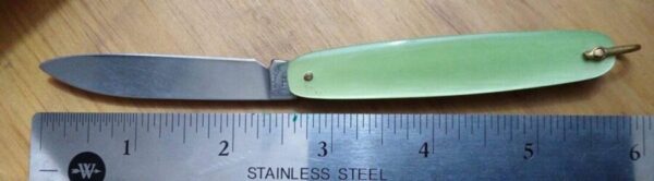 Vintage Single Blade Lark Pocket knife with brass bail – Light Green[Unused – Pristine Cond.] Collectible Knives