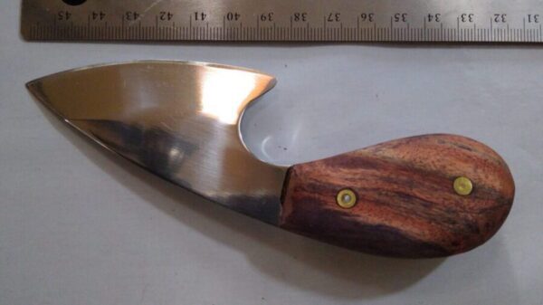 Custom Handmade Fixed-Blade Skinning Knife [New – Unused]. Collectible Knives