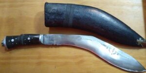 Handmade 12.5″ Indian kukri with Horn Handle and Sheath with a lion heads pommel sheath [Used – Mint Cond.]. Collectible Knives