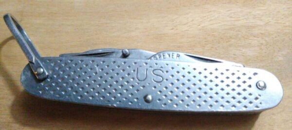 Vintage Camillus US 1958 multi-tool, 4 blade military camp knife with Bail[Used – Very Good Cond.] Camp Knives