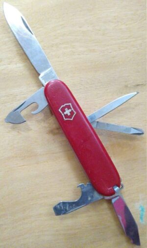 Victorinox Officer Suisse 6 blade – 12 Function Multi-tool Knife [Used – Near Mint]. Everyday Carry[EDC]