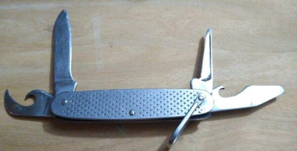 Vintage Camillus US 1958 multi-tool, 4 blade military camp knife with Bail[Used – Very Good Cond.] Camp Knives