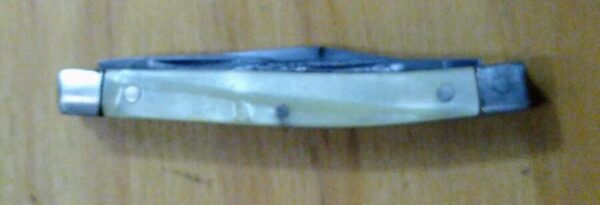 Vintage Western Small 3 blade Toothpick Pocket Knife with Pearl scales[Used – Mint Cond.] Collectible Knives