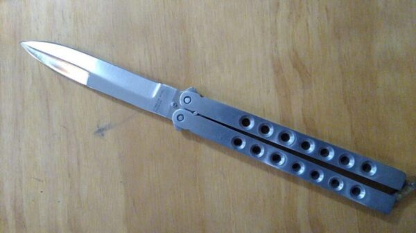Stainless Steel 5″ Butterfly Knife with original packaging [New old stock] Balisongs