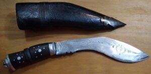 Handmade 8.5″ Indian kukri with Horn Handle and Sheath with a lion heads pommel sheath [Used – Mint Cond.]. Collectible Knives