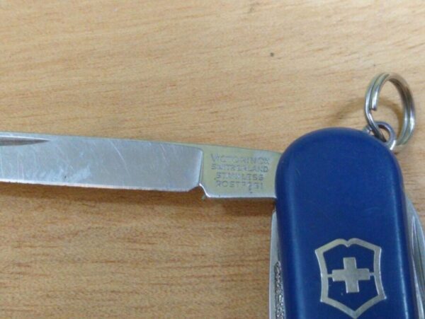 Victorinox Officer Suisse Small 3 blade Pocket Knife [Used – Excellent Cond.] Camp Knives