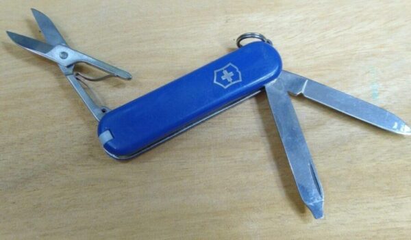Victorinox Officer Suisse Small 3 blade Pocket Knife (‘Ocal’ branded promo) [Used – Excellent Cond.] Everyday Carry[EDC]