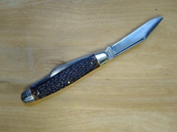 Vintage Kutmaster Utica, NY, Large 3 Blade Stockman with Jigged Delrin Scales, Brass Liners and Pins [Used – Mint Cond.] Collectible Knives