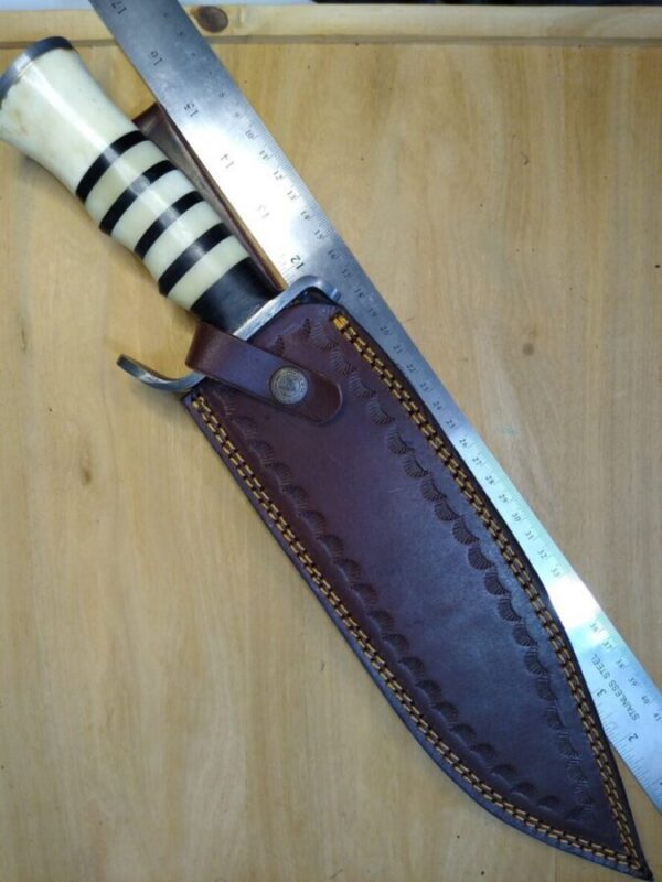 Damascus 15″ kukri with Damascus guard and butt cap. Handmade in TX, USA – New Leather Belt Sheath, with that new leather smell.. =] [Unused – Pristine Cond.] Collectible Knives