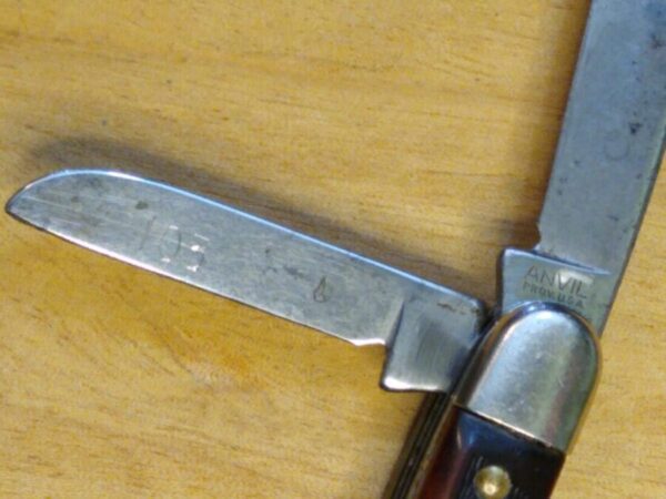 Anvil Brand USA Pat. #3317996 – Honed Edge/103 stamp, Small 3 Blade Stockman Pocket Knife [Used – Mint Cond] Anvil Brand