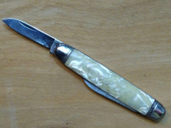 Vintage Folding Imperial RI, USA – 2 Blade Pocket Knife – Tang Stamp Pat # 2170537 P 2284833 with Cracked-Ice Scales [Used – Mint Cond.] Collectible Knives
