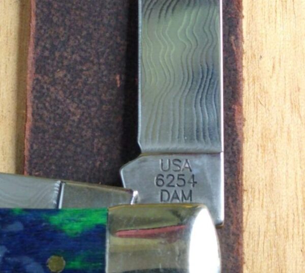 Case XX USA – Large 4.13″ Damascus(6254 DAM) – Jigged Blue Bone Trapper 2 blade Pocket Knife[Unused – Pristine Mint Cond.] Case XX