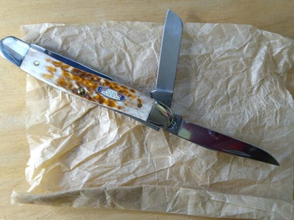 Case XX USA – Medium Stockman Knife Amber Bone w/ Patriotic Flag Badge 6318SS  [NIB – Pristine Mint Cond.] Case XX