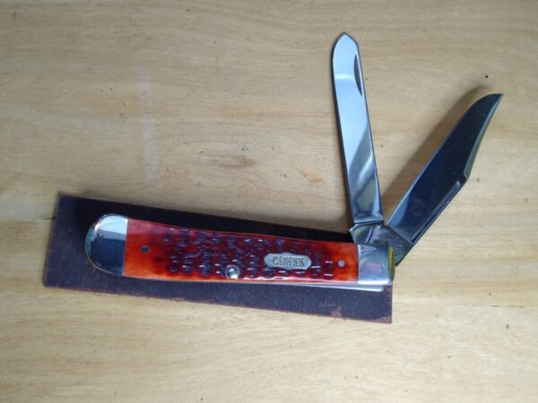 Case XX SELECT – 2000 Dark Red Bone 6254 SS Large 4.13″ 2 blade Trapper Knife In Original Box[Unused – Pristine Mint] Case XX