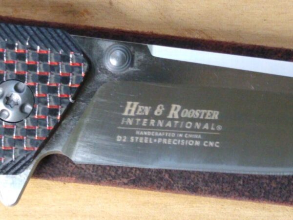 Hen & Rooster HRI-300R Tasmanian – Contoured G10/Carbon Fiber Handle – Ball-Bearing Linerlock, and Reversible Belt Clip[Unused/NIB] Everyday Carry[EDC]
