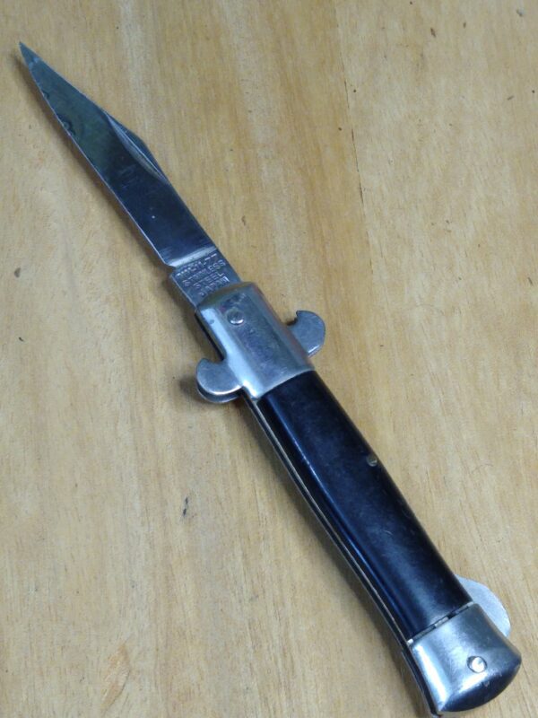 Vintage Small Lock-back Pocket Knife Made In Japan Smooth Black Handle [Used – Pristine Cond.] Collectible Knives