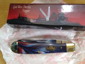 Steel Warrior 'God Bless America' Red/White/Blue Handle Trapper Knife SW-108GBA - 58 - 58 Rockwell [Unused/NIB - Pristine Mint Cond.]