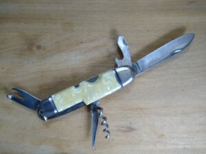 Vintage Jowika Camping Knife with Cracked Ice Handle – 1950’s Era Republic of Ireland [Used – Near Mint Cond.] Camp Knives