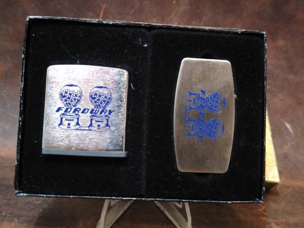 Vintage Zippo Money Clip Knife and Tape Measure in original packaging. Etched ‘Fordway’ – Ford Gum & Machine Gumball Machine Co. Promo Set[Unused – Pristine Cond.] Collectible Knives