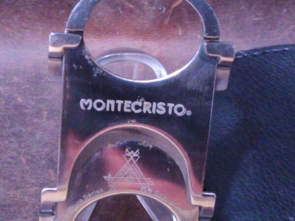 Montecristo Signature Series Samurai Slim-Line Cigar Cutter with orig. case The Barrel