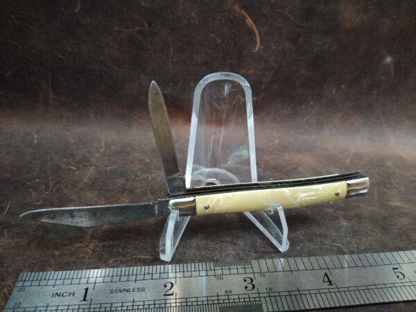 Vintage Imperial Frontier 2 blade Jack Knife w/Yellow Cracked Ice Handle[Unused – Pristine Mint Cond.] Collectible Knives