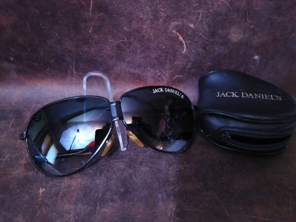 Jack Daniel’s Logo-ed Folding Sunglasses 1980s Advertising Promo. with zippered case[Used – Excellent Cond.] The Barrel