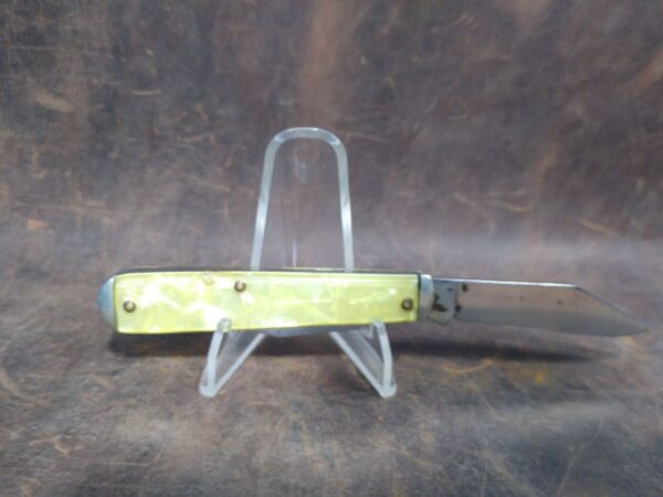 Vintage CamCo 2 Blade Pocket Knife with Bottle Opener/Screwdriver and Yellow Cracked Ice Handle “Shermin Williams Co.” promo.[Used- Mint Cond.] CamCo