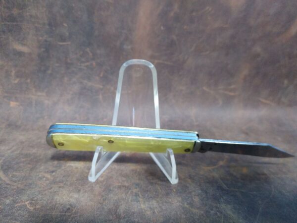 Vintage CamCo 2 Blade Pocket Knife with Bottle Opener/Screwdriver and Yellow Cracked Ice Handle “Shermin Williams Co.” promo.[Used- Mint Cond.] CamCo